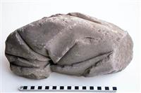 1145.4.jpg; 1145; bouwfragmenten met gewaadplooien; sculptuur