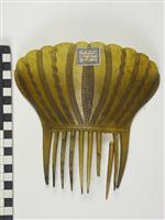 1917.2.jpg; 1917; 2 Grote haarkammen; kam