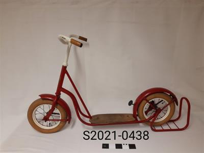 2ac66bef-358d-47b9-bf29-c9b2dd45709a.jpeg; S2021-0438; ;