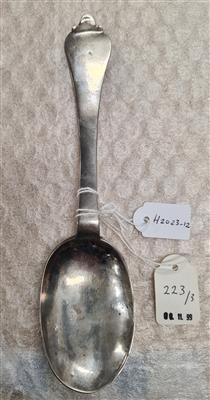 d9f81c59-be81-4007-bb6d-91107aee158c.jpg; H2023-0012; ;