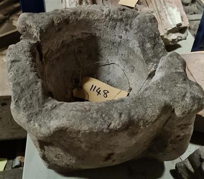 ec9025e4-0aef-4085-bc43-c9386d383509.jpg; 1148; ;